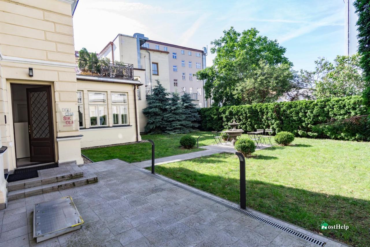 Villa With Hot-Tub, Terrace And Garden, Wenceslass Square Prag Dış mekan fotoğraf
